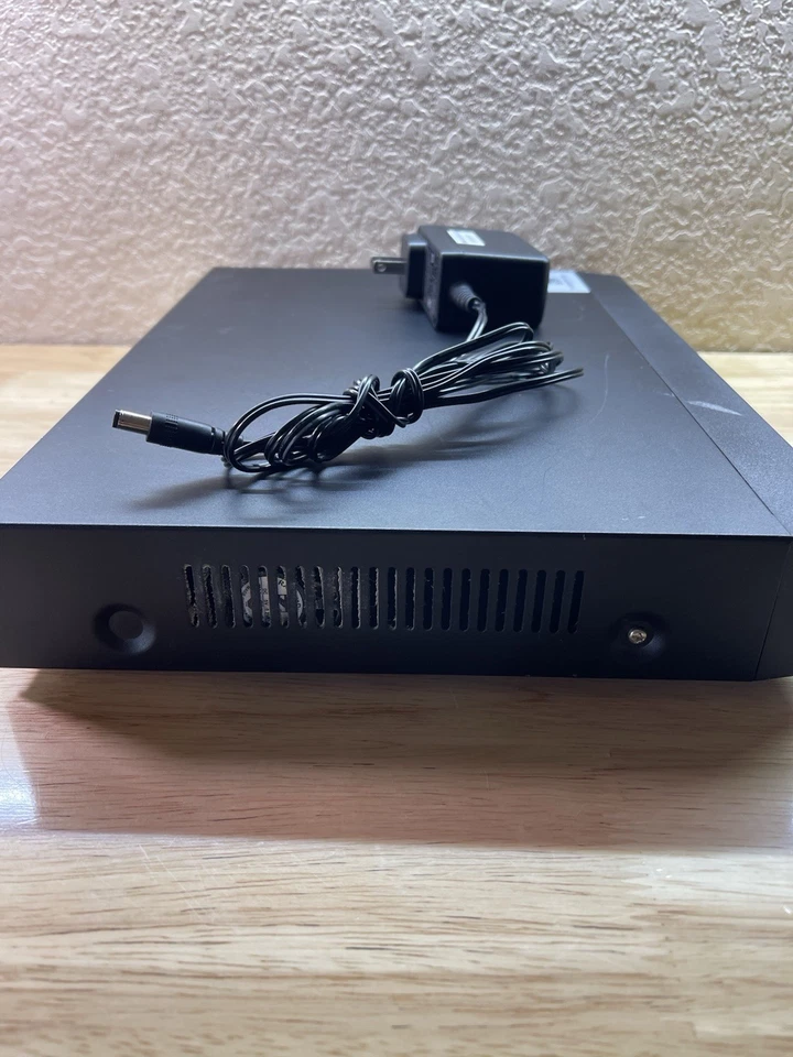 AMCREST 4 Channel 720P HD Video Security System AMDV7204M-4B-W DVR Only *read* - Image 4 of 4