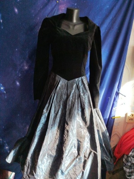 Women Laura Ashley Dress Black Velvet 36