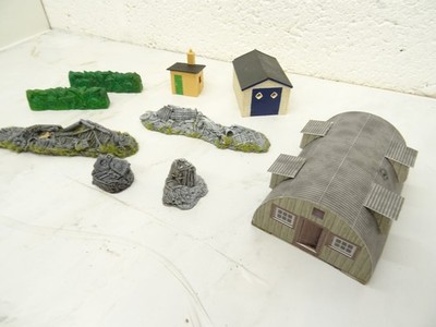 SPUR OO MODELLEISENBAHN ARTIKEL KONVOLUT NISSEN HÜTTE/MAUER ETC (ANSEHEN) 