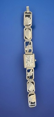 Vintage Solid 925 Sterling Silver Avalon Quartz Watch With Leaf Design Band