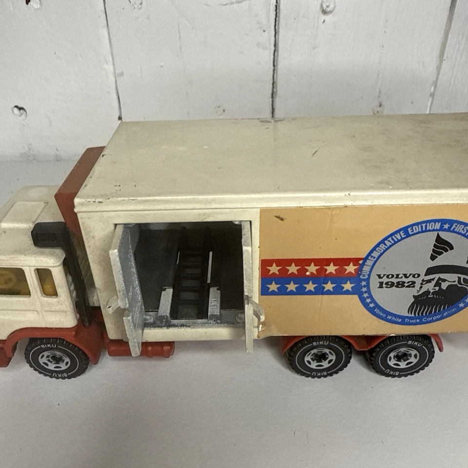 Camión de carga SIKU Volvo F12 Turbo 6 - Hecho en Alemania Occidental - Diecast vintage Foto 3 de 4