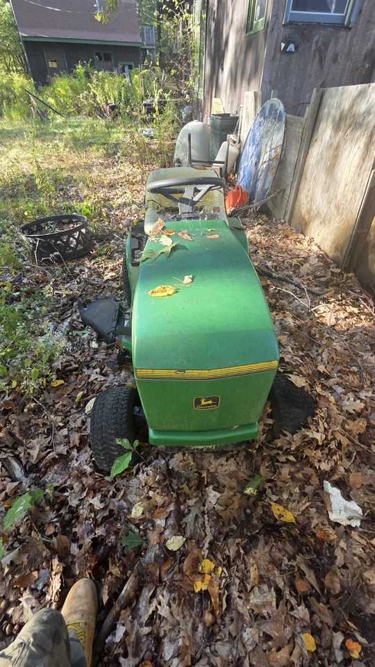 John Deere STX38 Ride-On Mower – Rough / Needs Work (No Key) – AS-IS - Image 4 of 4