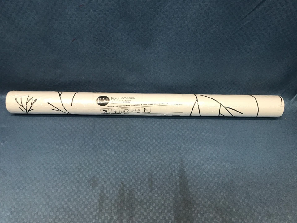 Papel tapiz RoomMates Twigs pelar y pegar RMK11675WP negro/blanco Foto 2 de 4