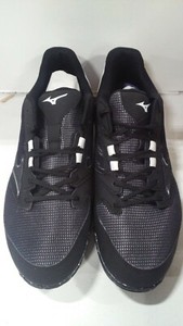 BASEBALL MIZUNO DOMINANT AS