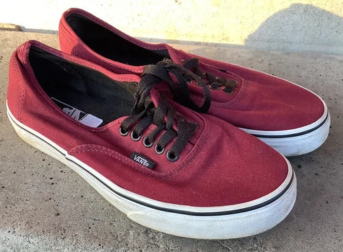 Vans Eras Low Top Borgogna Uomo 7.5 UK Ottime Condizioni ?