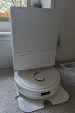 Roborock QX Revo Vacuum & Mop Robot with Multifunctional Dock – White