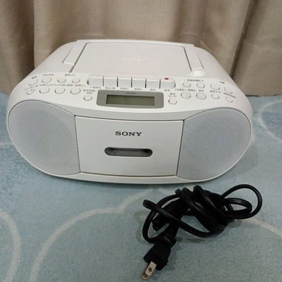 Sony CFD S70 CD Radio Cassette Player Boombox White Portable AC 100V Work Tested - Image 1 of 4