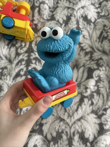 Vintage Sesame Street 3 Piece Big Bird's Wind Up Train by TYCO 1989 +Elmo, Bert - Picture 2 of 11