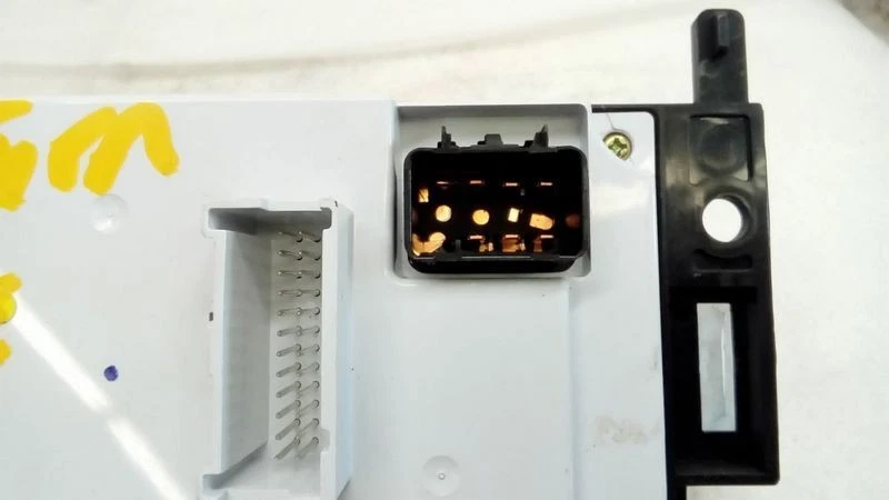 2007-2009 Saturn AURA A/C Heater Temperature Control manual control (opt C60) - Image 3 of 3