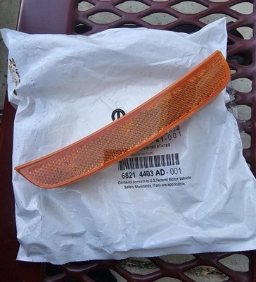 New Genuine Mopar Side Marker Lamp Left Driver Side 68214403AD