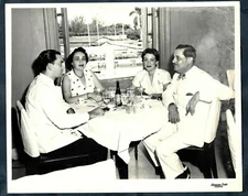 EXCLUSIVE HIGH CLASS SOCIETY HAVANA YATCH CLUB CUBA 1954 BARCINO Photo Y 245