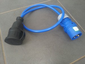 BS-IEC-60309-Plug-to-CEE-7-3-Schuko-Socket-Adaptor-Full-IP44-Rated-1m-Cable