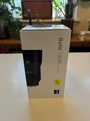 ZEISS Batis 85mm f/1.8 Lens for Sony E-Mount. U.S. Brand New Still In The Box