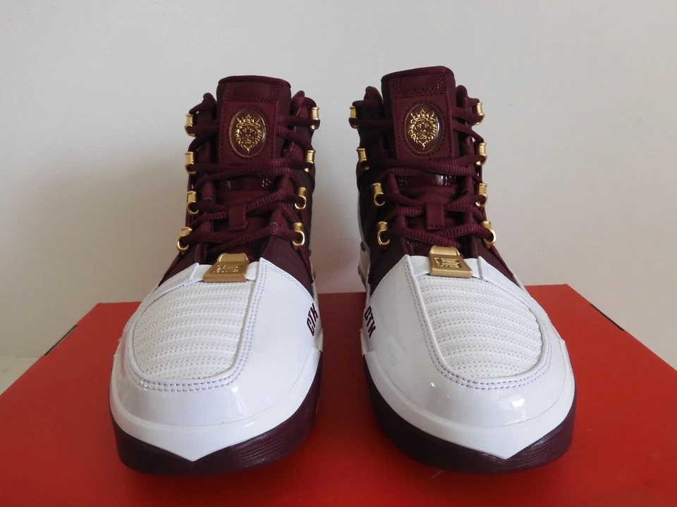 Nike Zoom Lebron III 3 Ctk QS Christ The King White-Maroon Sz 11.5 [BQ2444-100] - Image 3 of 4
