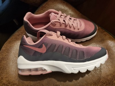 air max invigor running shoe