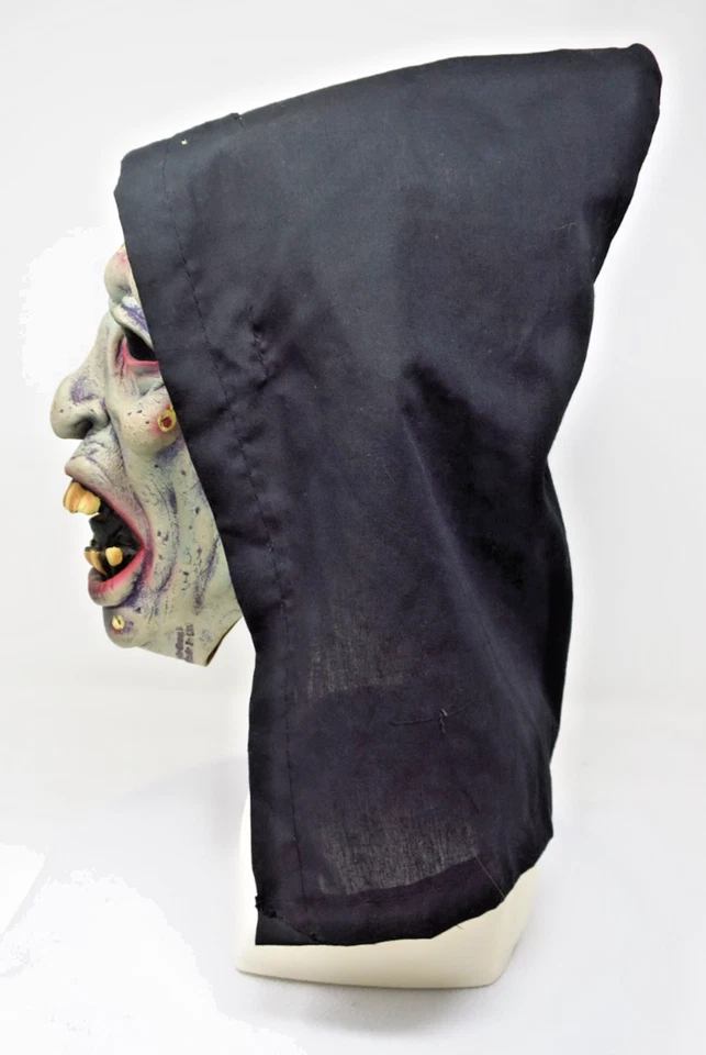Paper Magic Group Halloween Zombie Reapers Scary Mask Scar-Sores 2003 Hooded - Image 4 of 4