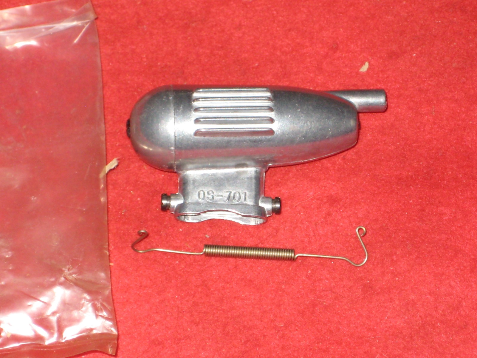 NEW VINTAGE OS MAX 701 CLAMP ON MUFFLER PET 099 OS 06 GLOW MODEL AIRPLANE ENGINE