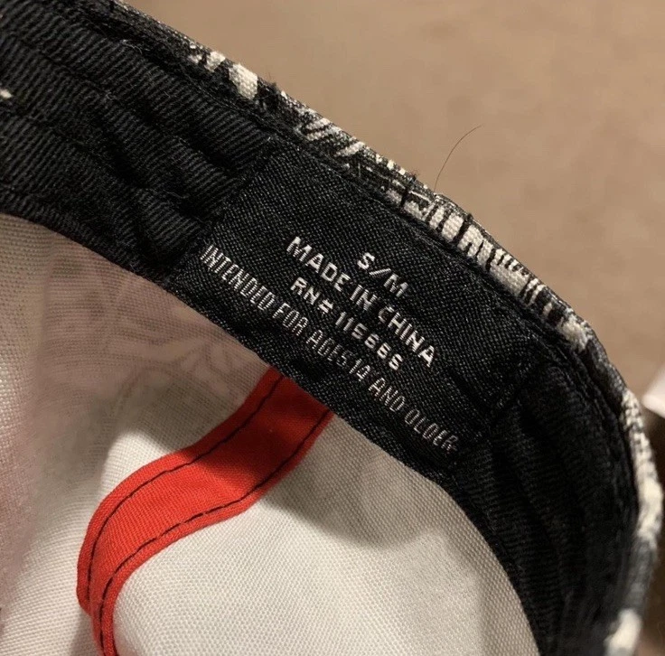 Superman DC Comics AOP Comic Book Flat Bill Baseball cap, Corduroy Logo, Sm/Md