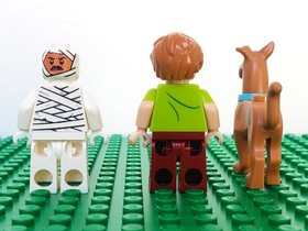 Lego Scooby Doo set Mummy Museum Mystery 75900 Shaggy Dr. Najib