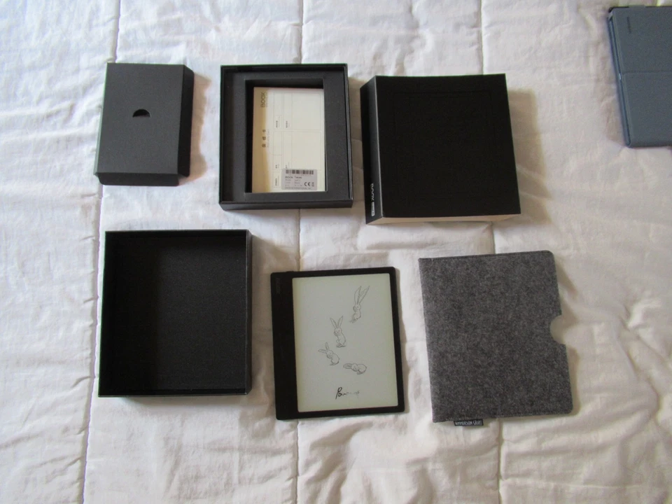 ONYX BOOX Leaf 2 32GB, Wi-Fi, 7" - Black - Image 2 of 4