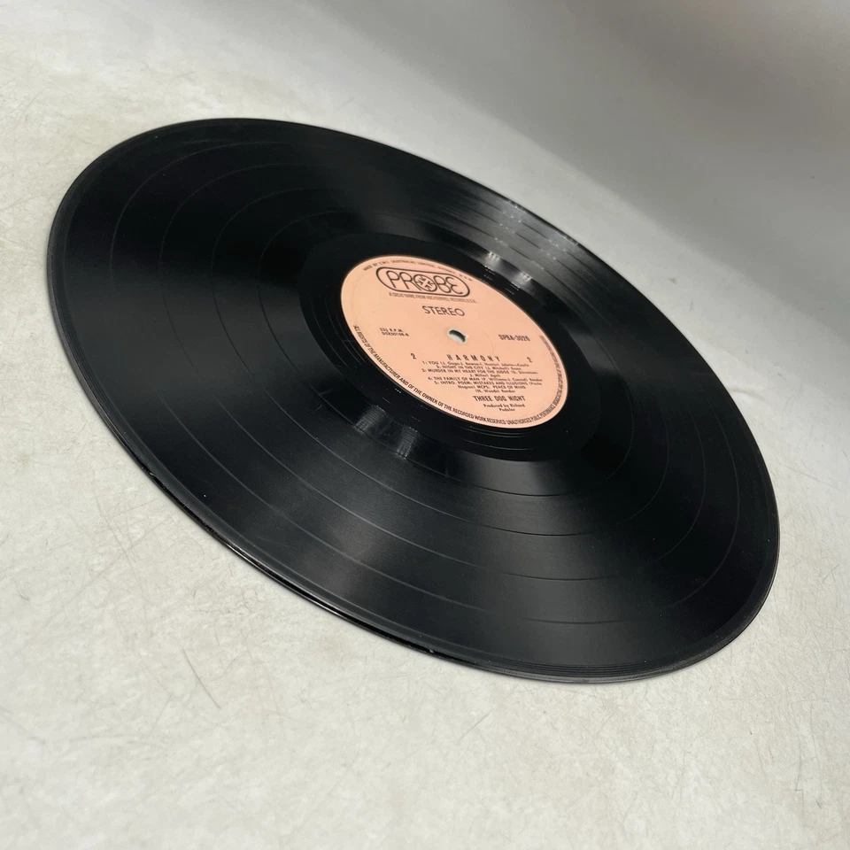 Three Dog Night – Harmony 1971 AUS ORIGINAL PRESS VINYL LP RECORD - Image 4 of 4