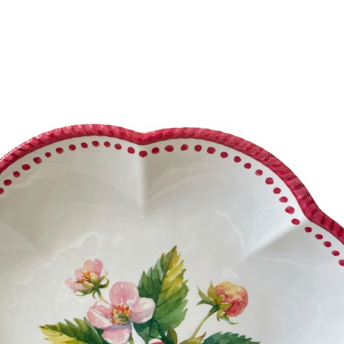 Summer Strawberry Melamine Dinner Plates 11in Set of 4 Scalloped Edge NEW - Afbeelding 7 van 12
