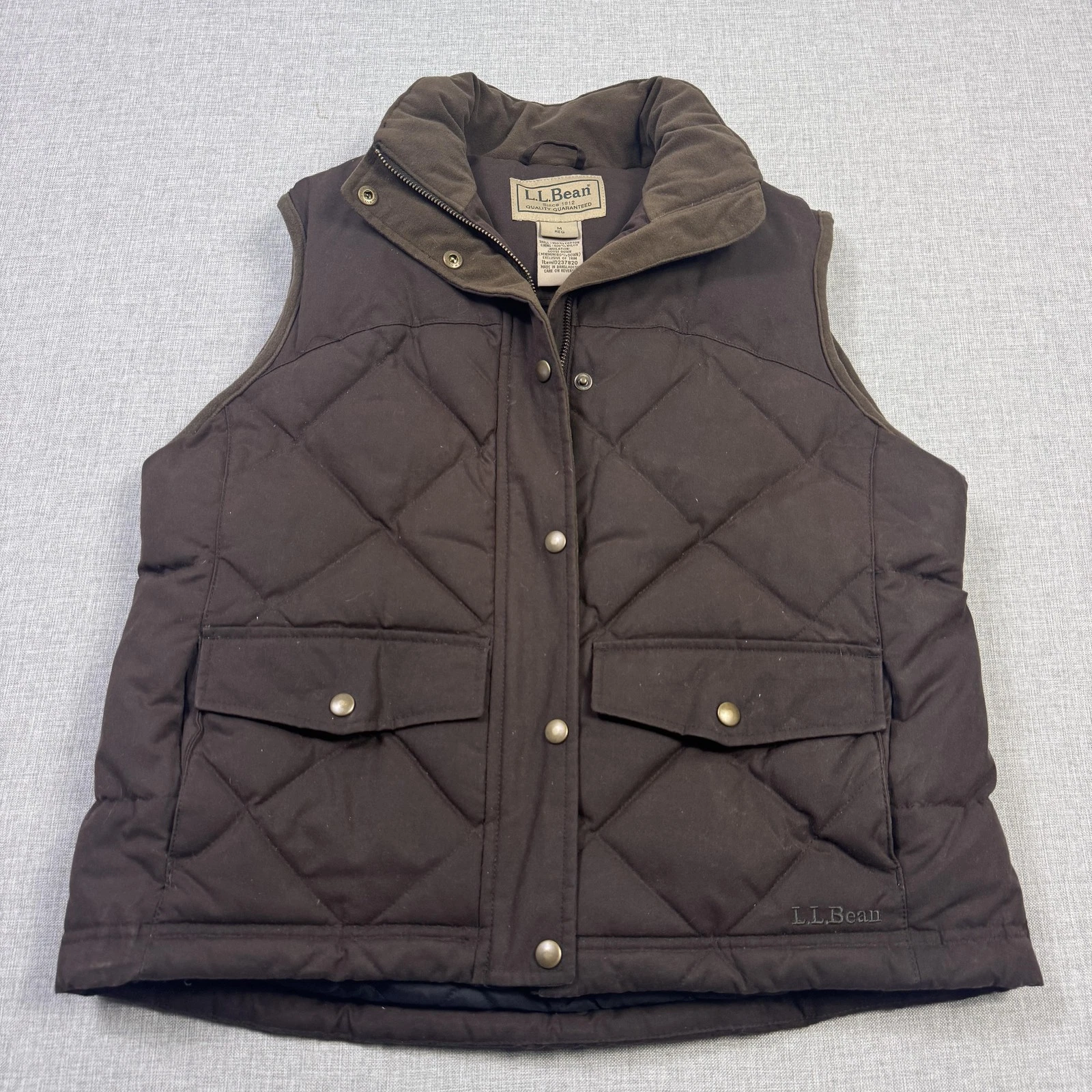 L.L. Bean Goose Down Quilted Vest Mens Medium Brown Cotton Insulated Full Zip
Opens in a new window 