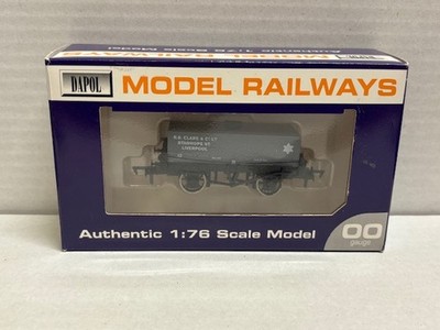 Model Railways 1:76 '00 rectangular Tank Clare Liverpool