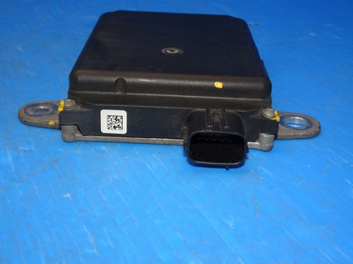 2014 LEXUS IS250 BASE & F-SPORT BLIND SPOT RADAR CONTROL MODULE OEM 88162-0W080 - Picture 3 of 5