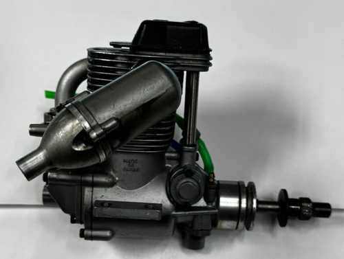 Great Condition YS 1.20 120 Four Stroke RC Remote Control Nitro Engine - 第 2/2 張圖片