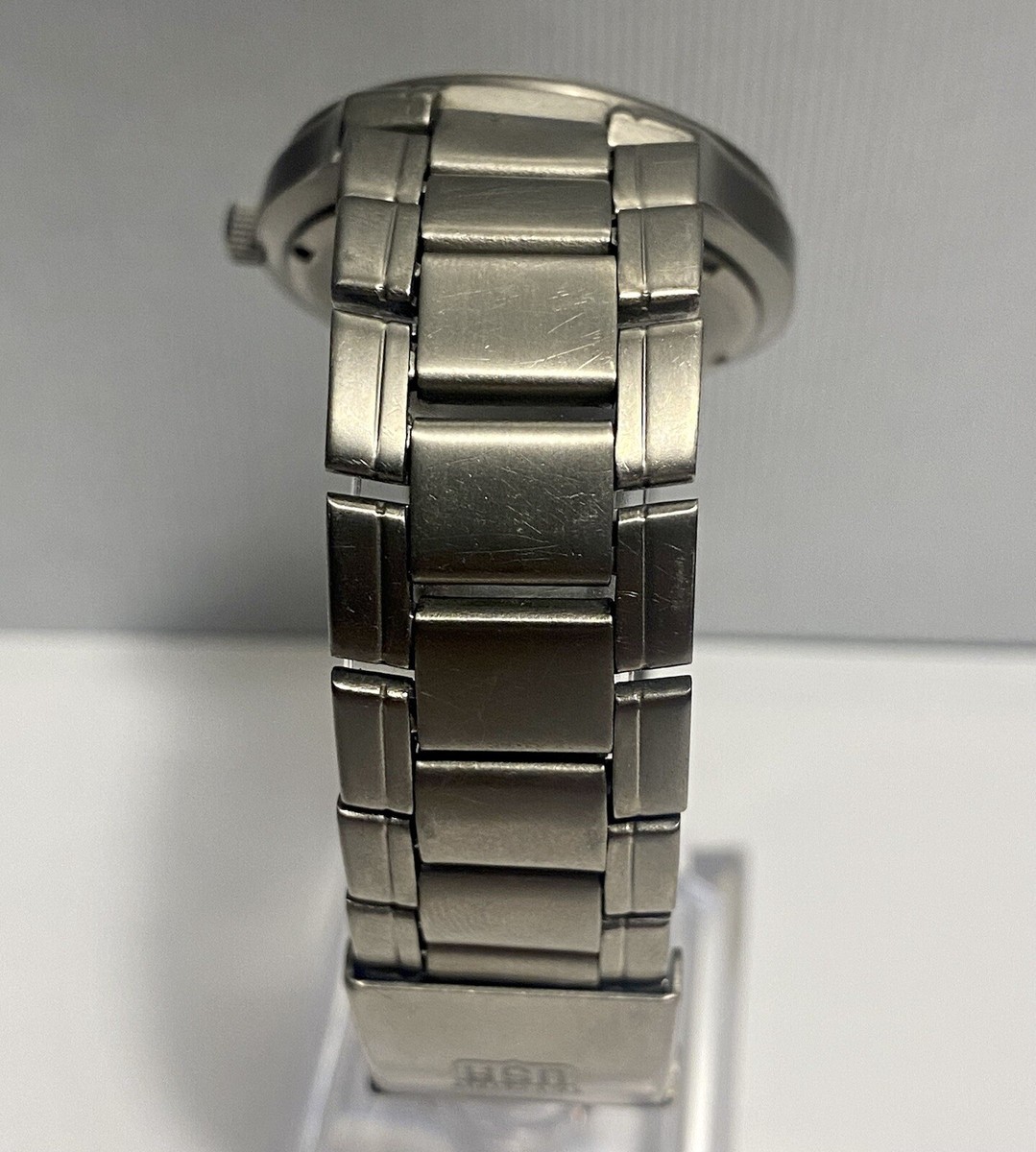 Elgin USA Titanium Solar Drive Diamond Most Valuable Player 100M
