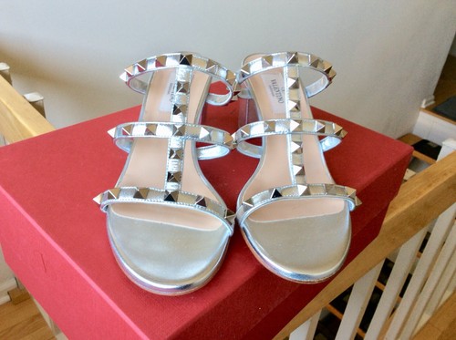 Women’s Valentino Garavani Rockstud City Sandals shoes Silver Metallic Sz 36 NIB - Picture 2 of 8