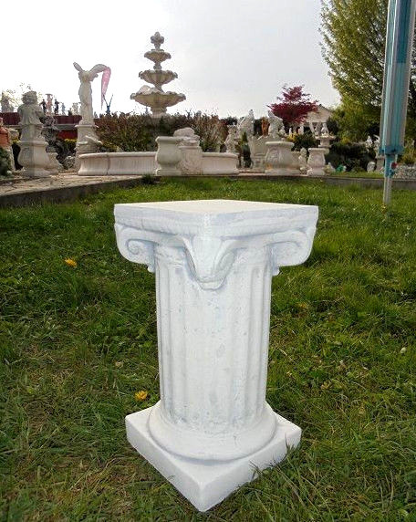 Steinsockel Podest Für Außenbereich – Frostsicher, 58 Cm Hoch, 48 Cm Stellfläche, Trägt Bis 125 Kg, Grau, Aus Steinguss