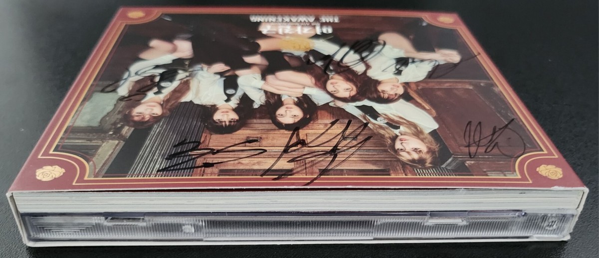 GFRIEND The 4th Mini Album - The Awakening Signed By All Members
