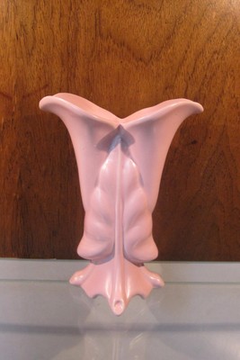 Vintage Camark 7 1 2 Pink Calla Lily Vase 597 With