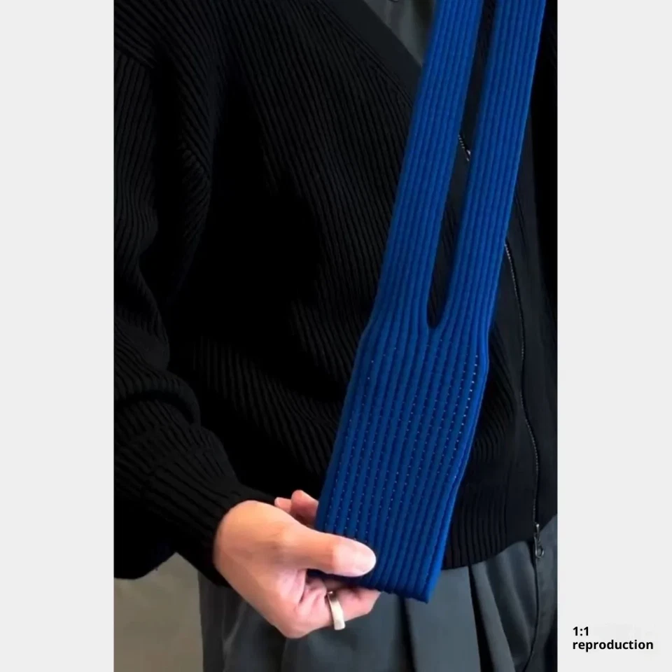 Édition Spéciale iPhone Pocket Premuim — Collaboration Apple — Format L - Image 3 of 4