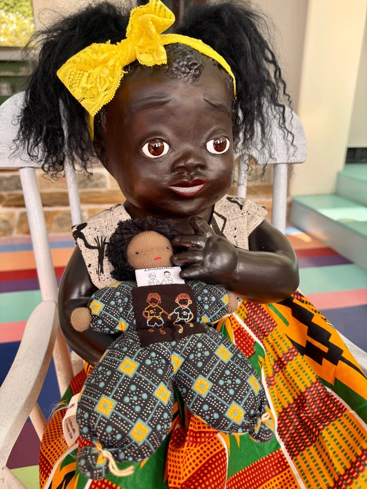 Muñeca negra afroamericana ~ Auténtico estilo personaje Leo Moss con peluca. Foto 2 de 4