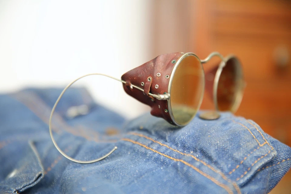 VTG 1940’s Safety Glasses Aviator Motorcycle goggles leather tinted round lens - Image 3 of 4