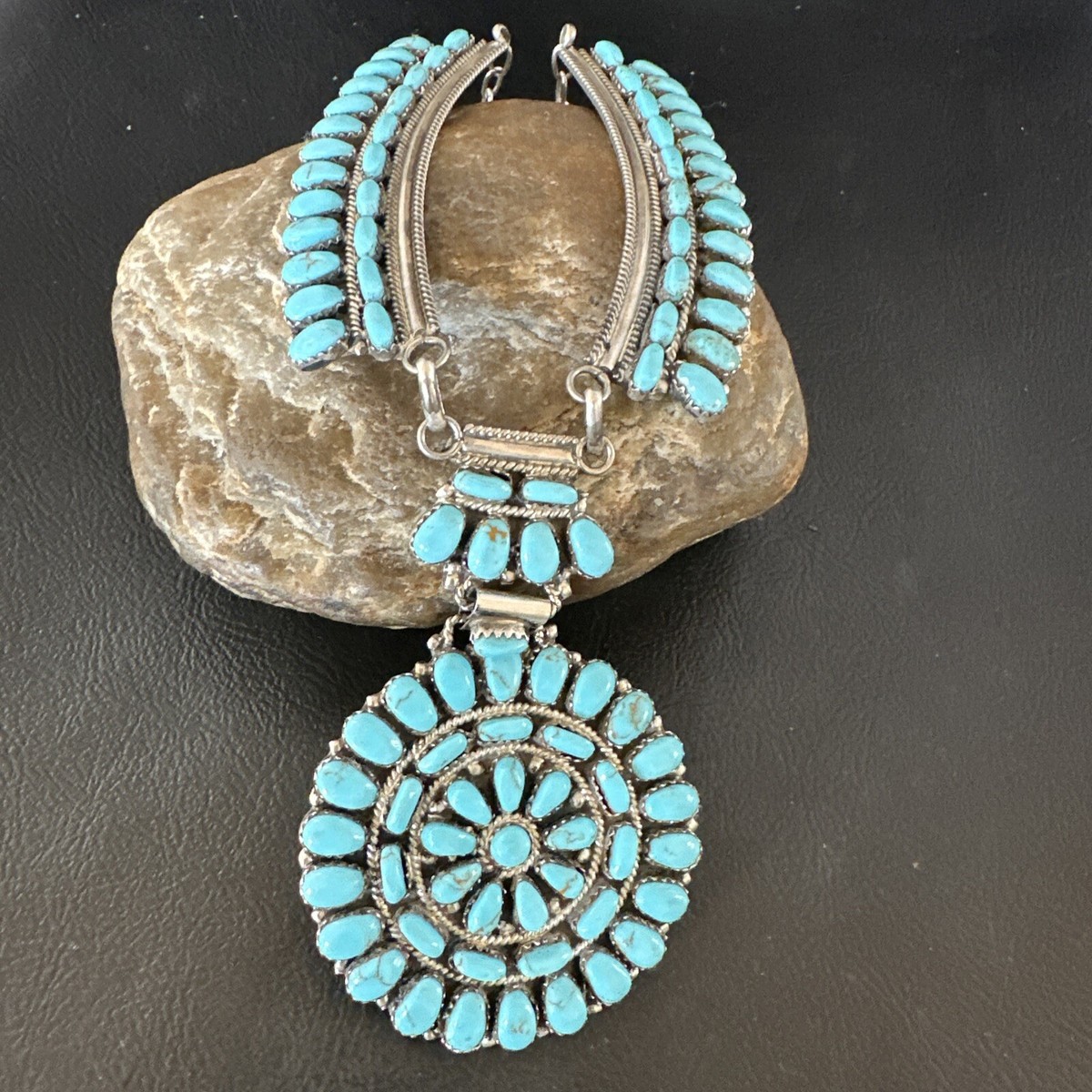 Gorgeous choker Blue Turquoise Navajo Sterling Silver 17