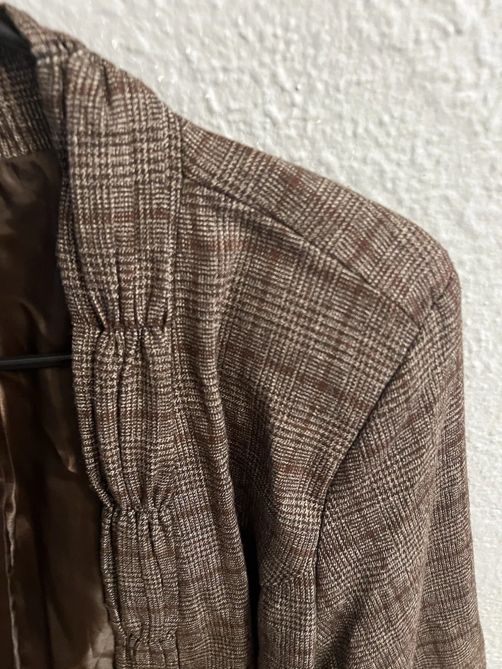 Blazer para mujer Christopher Banks marrón forrado abierto manga 3/4 talla grande Foto 4 de 4