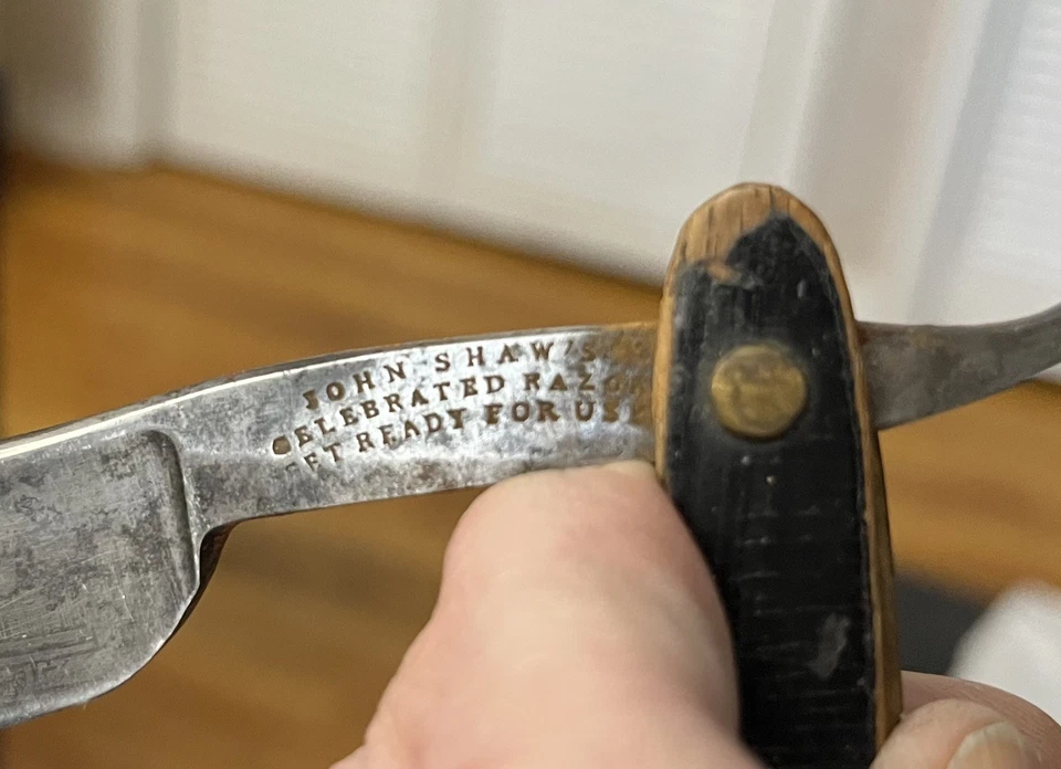 Antigua locomotora de afeitar recta tipo de uso de barberos Wade & Butcher ¡Grabado de tren! Foto 2 de 4