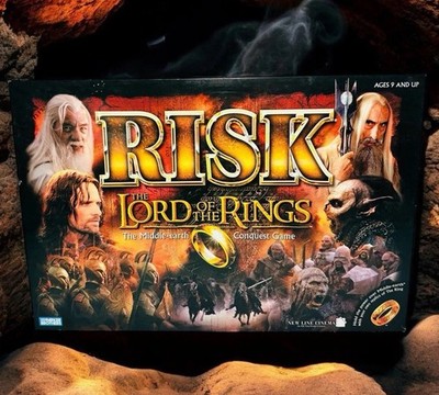 Risk: The Lord of the Rings Middle-Earth Board Game Parker Brothers No. 40833
