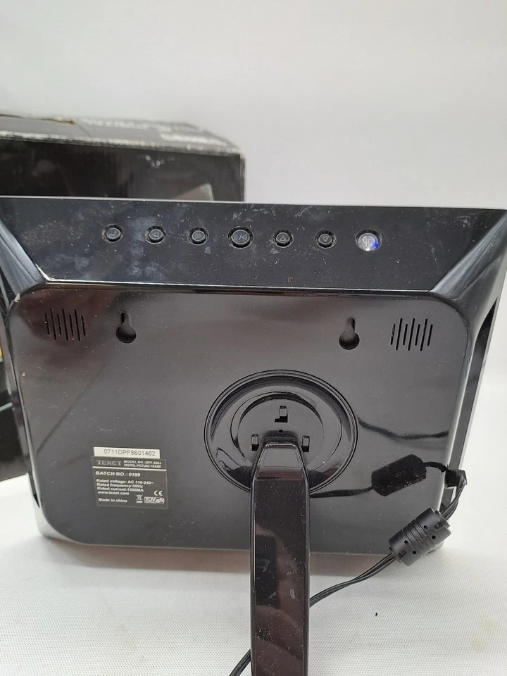 Texet 8 Inch Digital Photo Frame Model DPF-420J TFT Display T2870 SP27 - Image 4 of 4