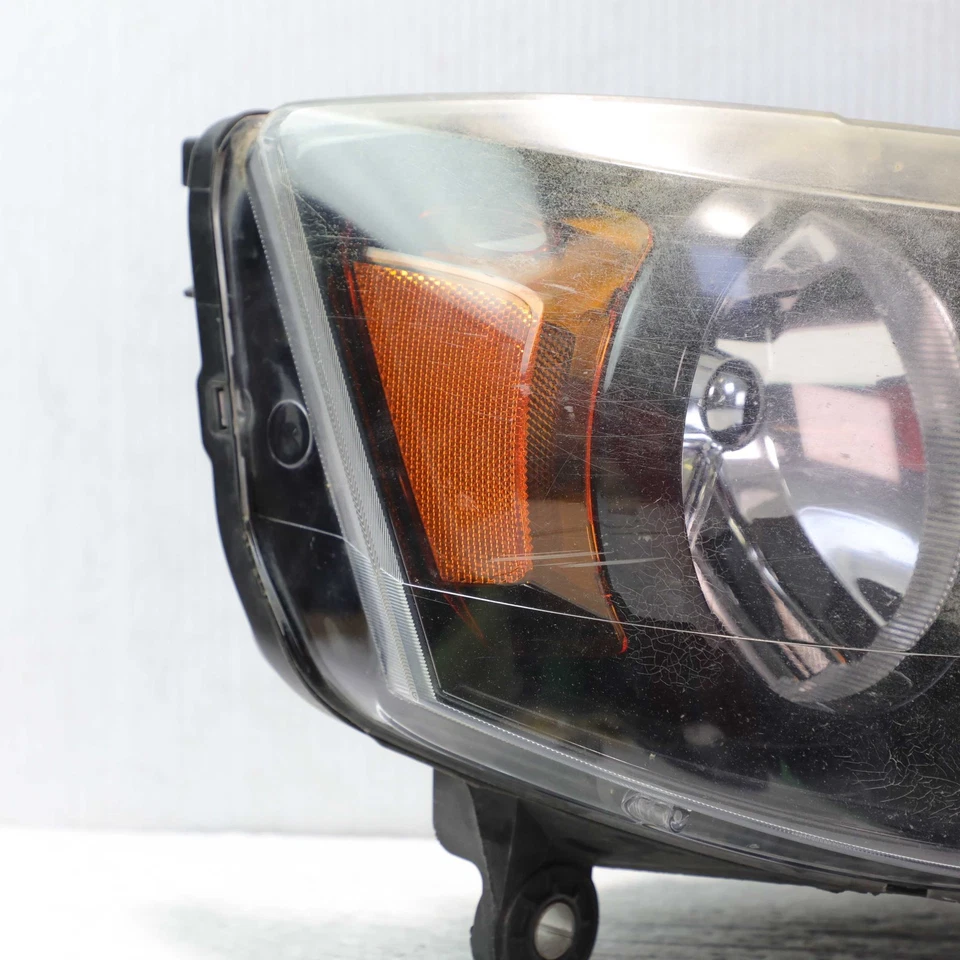 Faro lateral derecho halógeno negro base Dodge Grand Caravan 2011-2020 OEM Foto 3 de 4