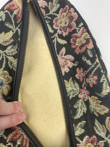 VTG Long Oval Shaped Travel Luggage Toiletry Bag Tapestry Carpet Black Floral - Picture 6 of 6