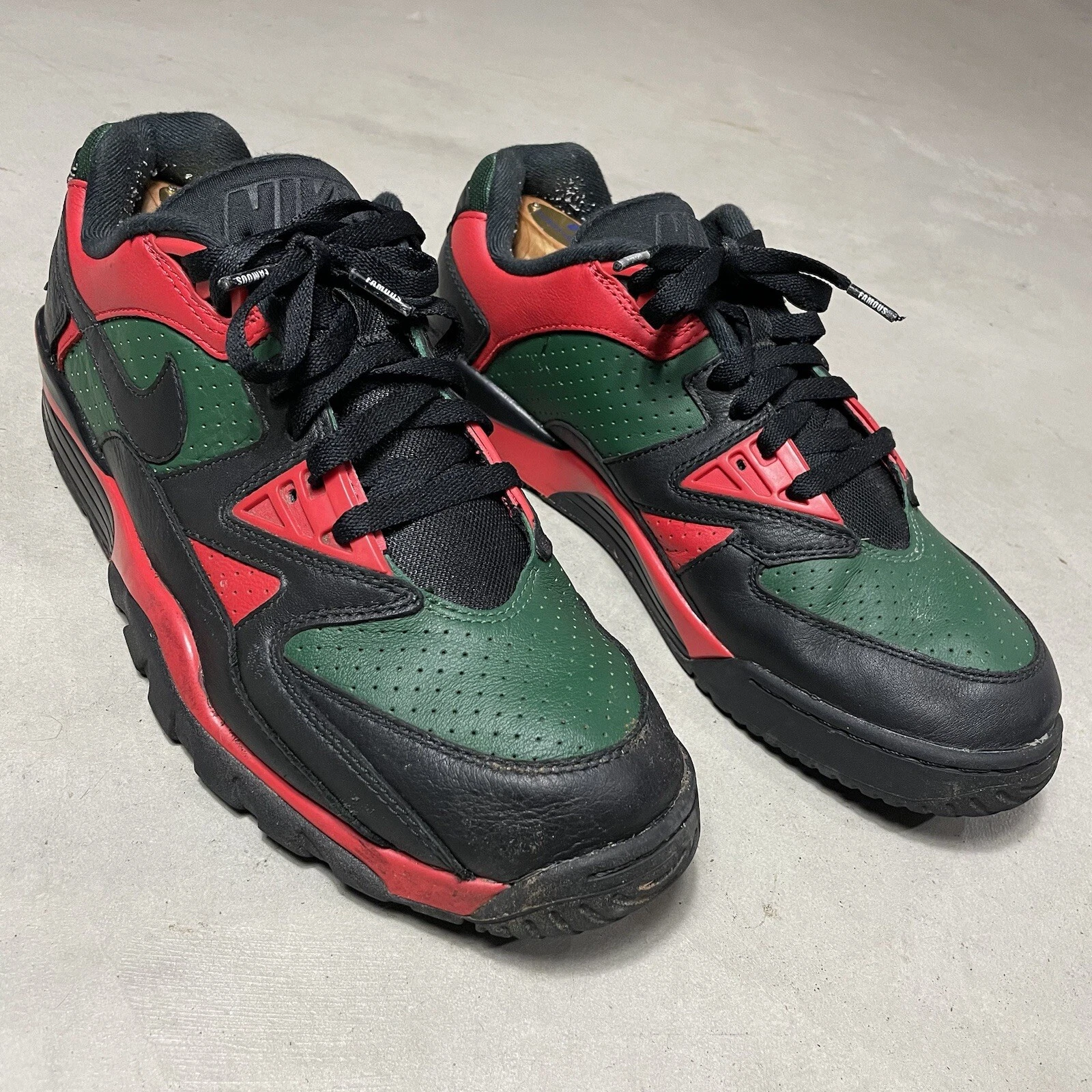 Chaussures en cuir Nike Air Cross Trainer 3 Low x Supreme noir/rouge homme US 12