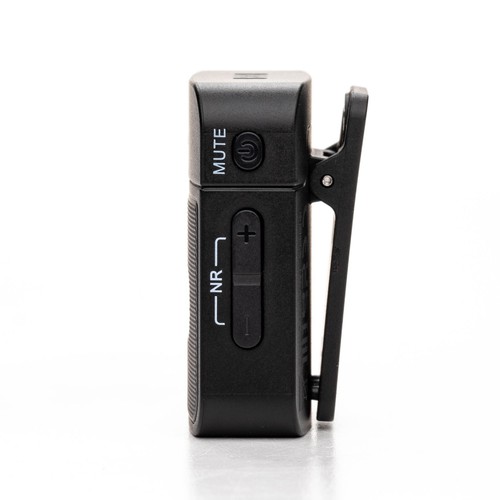 Saramonic Blink 100 B4 Ultra-Portable Clip-On Wireless Mic Sys (Lightning) - Picture 9 of 15