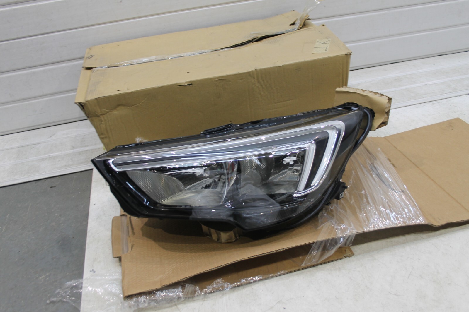 27469 L8 2017 Onwards Vauxhall Crossland NSF Passenger Side 