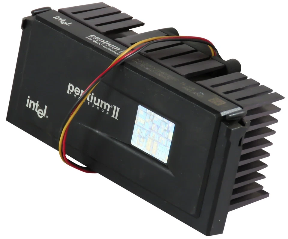 Intel Pentium II 266MHz SL2HE Slot 1 - Image 2 of 2