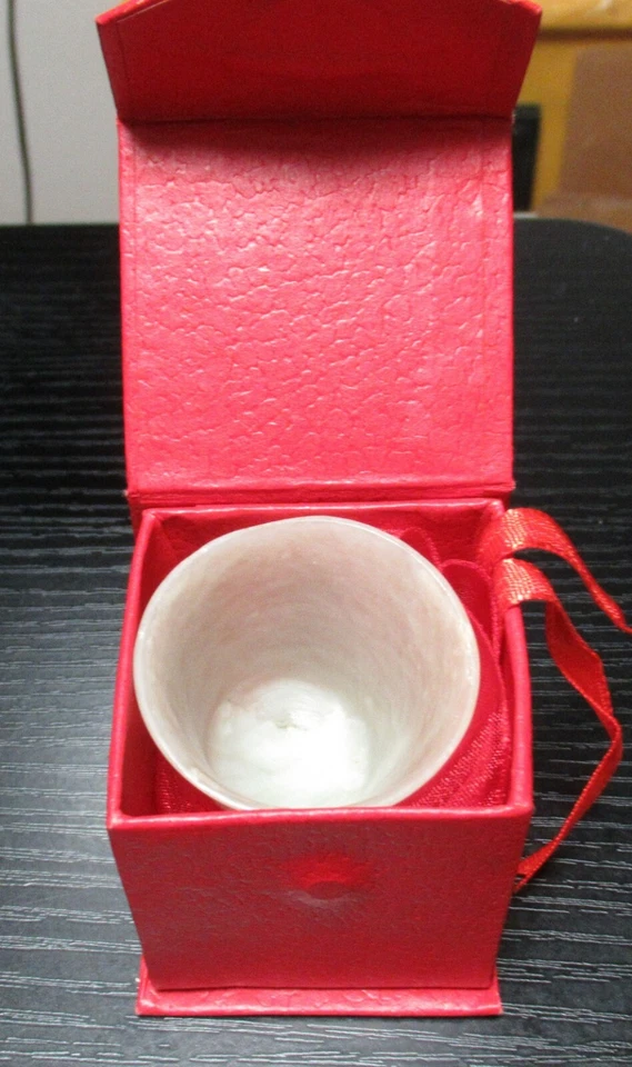 TAZA DE TÉ RARA PEQUEÑA CHINA DE JADE BLANCO  Foto 4 de 4